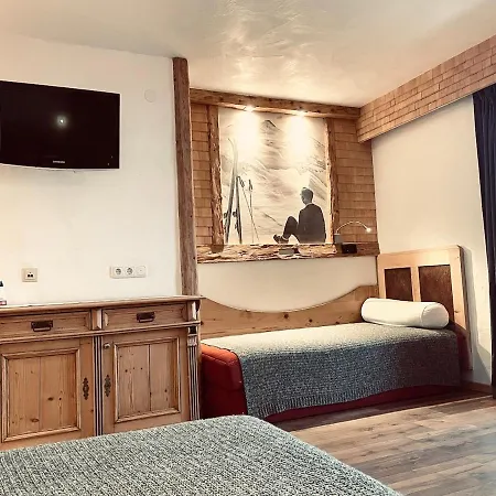 Kreuzeck - Dein Gluecksplatz Am Lech