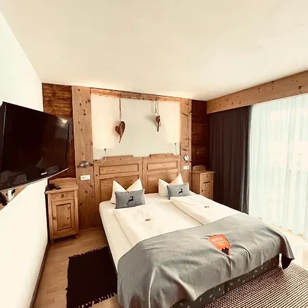 Hotel Kreuzeck - Dein Glücksplatz Am Lech