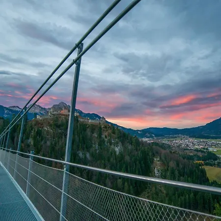 Kreuzeck - Dein Gluecksplatz Am Lech * Weissenbach am Lech