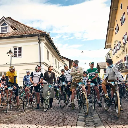 Kreuzeck - Dein Glücksplatz Am Lech * Weissenbach am Lech