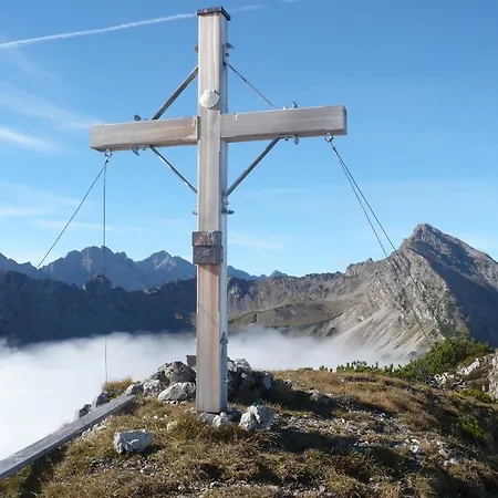 Kreuzeck - Dein Gluecksplatz Am Lech