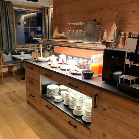 Kreuzeck - Dein Glücksplatz Am Lech *