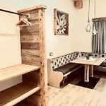 Kreuzeck - Dein Gluecksplatz Am Lech *