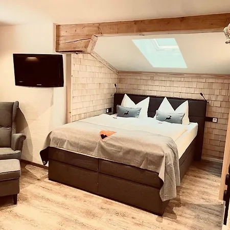 Hotel Kreuzeck - Dein Gluecksplatz Am Lech