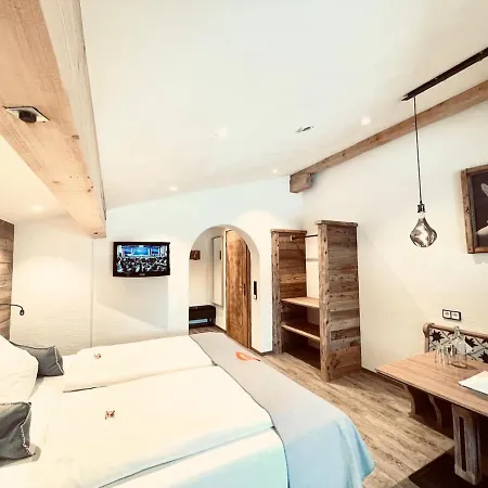 Kreuzeck - Dein Gluecksplatz Am Lech Hotel *